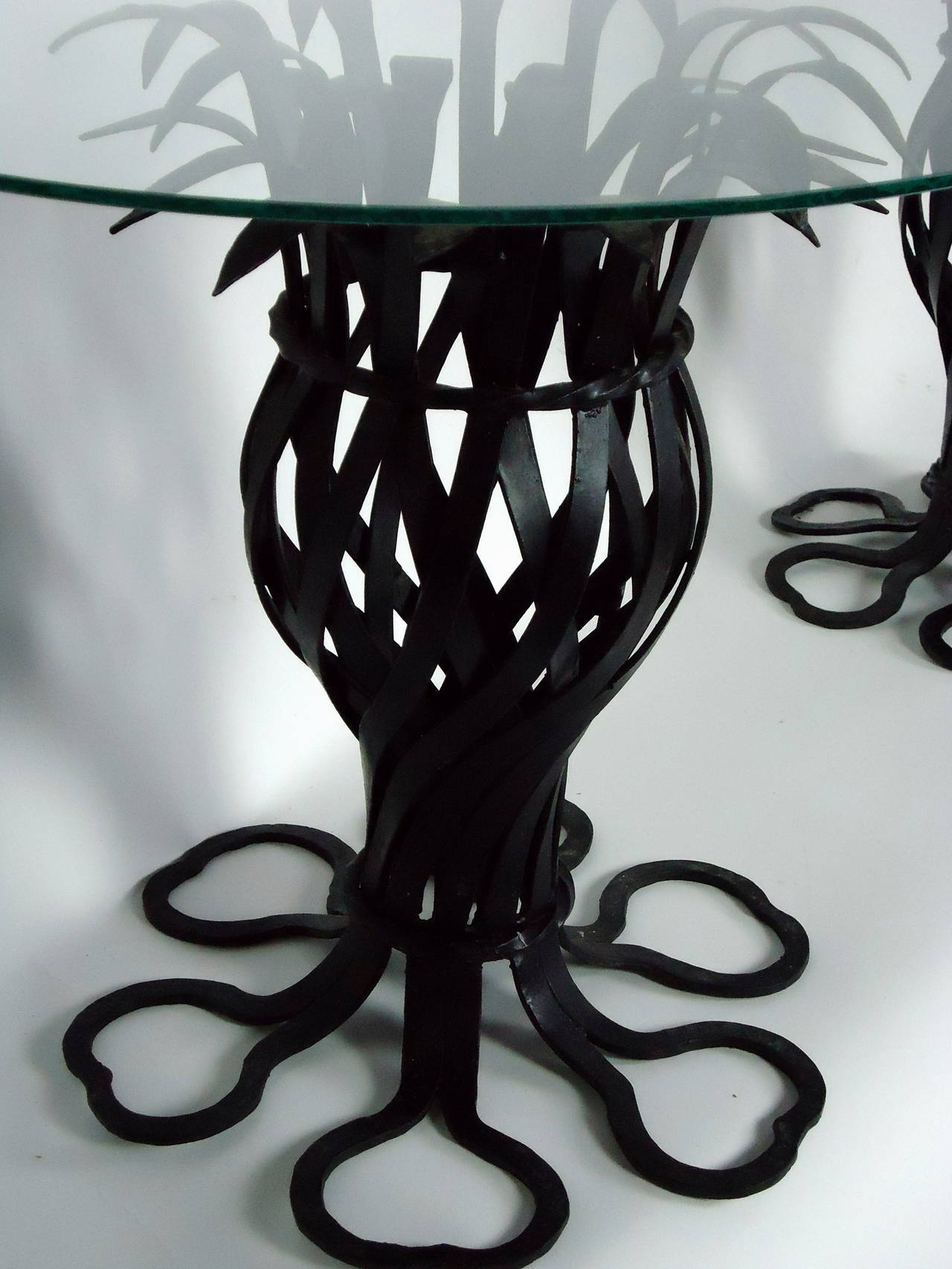 Salterini Style Pair of Woven Wrought Iron Pineapple End Tables, circa 1970 For Sale 1