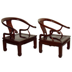 Exquisite Pair of Hand-Carved Ming Style Rosewood Lounge Chairs, circa 1960 1