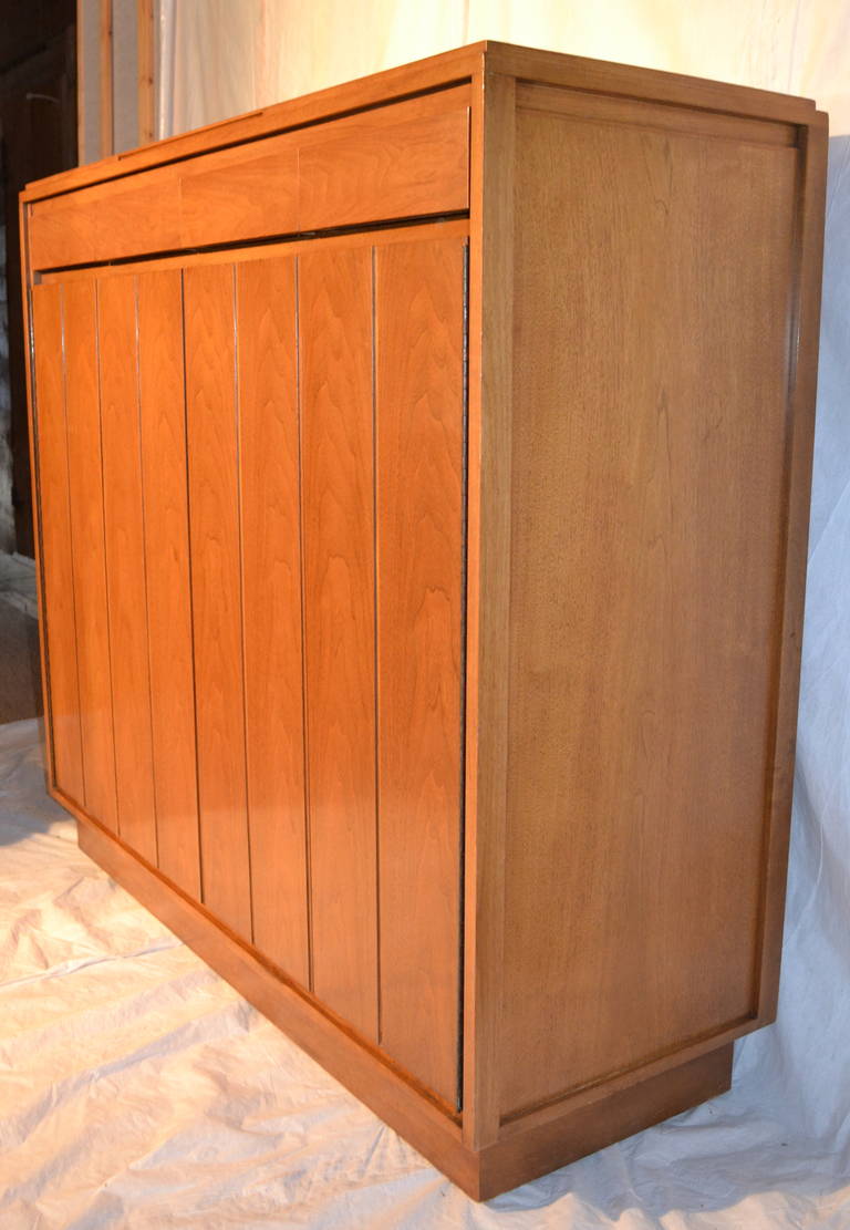 American Paul McCobb Gentleman's High Chest for Widdicomb, circa 1963