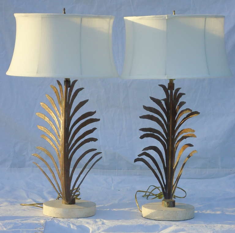 Mid Century Pair of Gilt- Metal Palm Frond Table Lamps w/ Travertine Marble Bases In Excellent Condition In Camden, ME