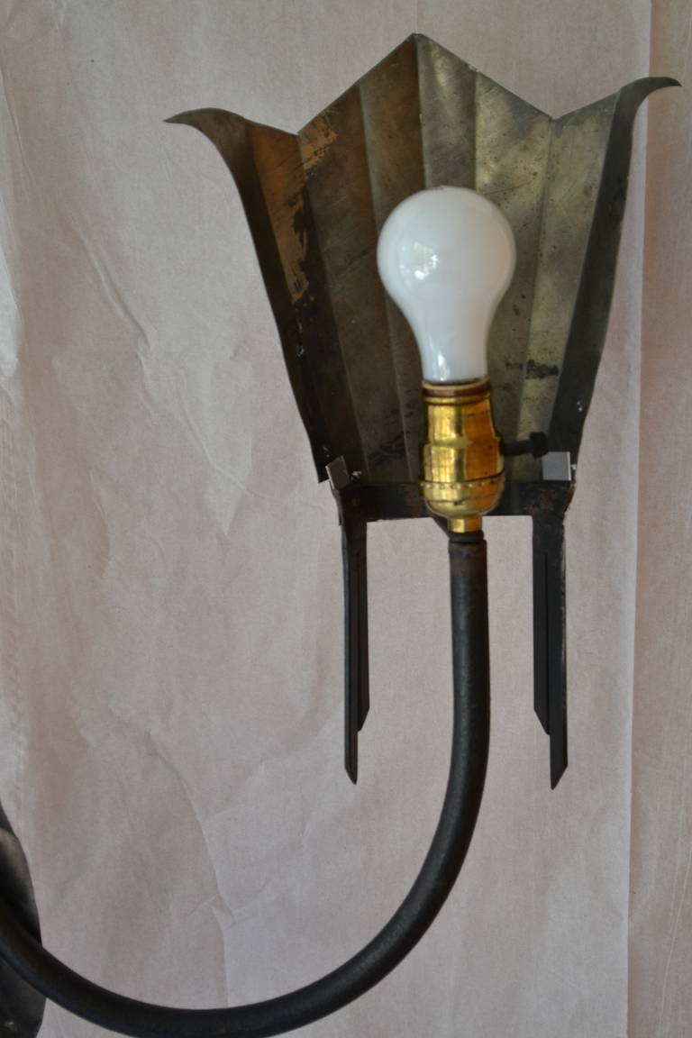 Mayan Revival Rare Pair of Art Deco Wrought Iron and Tin Floor Lamps, circa 1928 For Sale 4