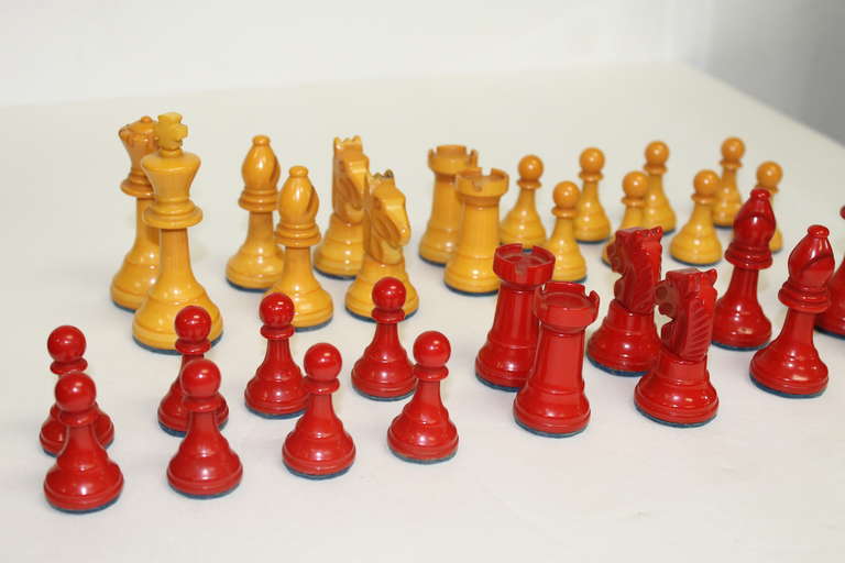 bakelite chess pieces