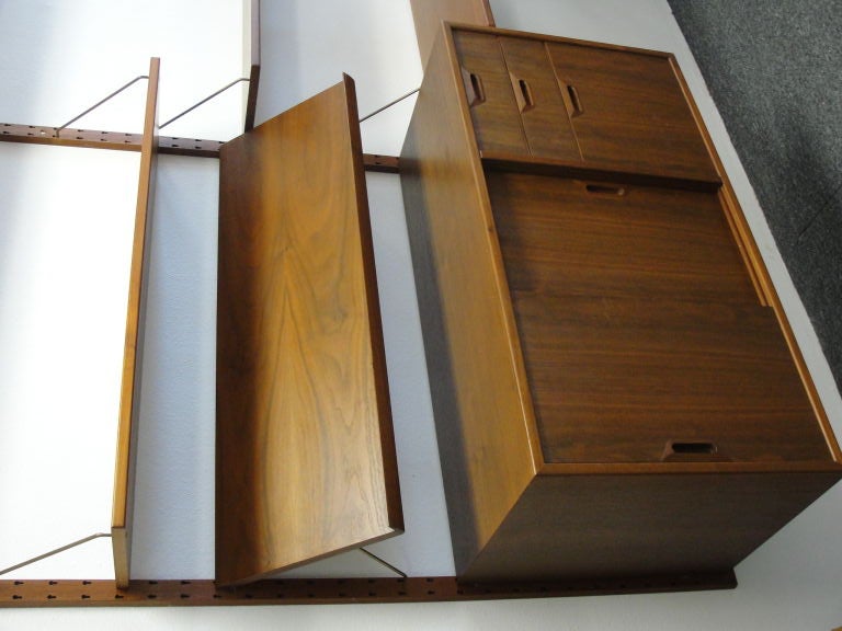 Cado Wall Unit In Excellent Condition In Palm Springs, CA