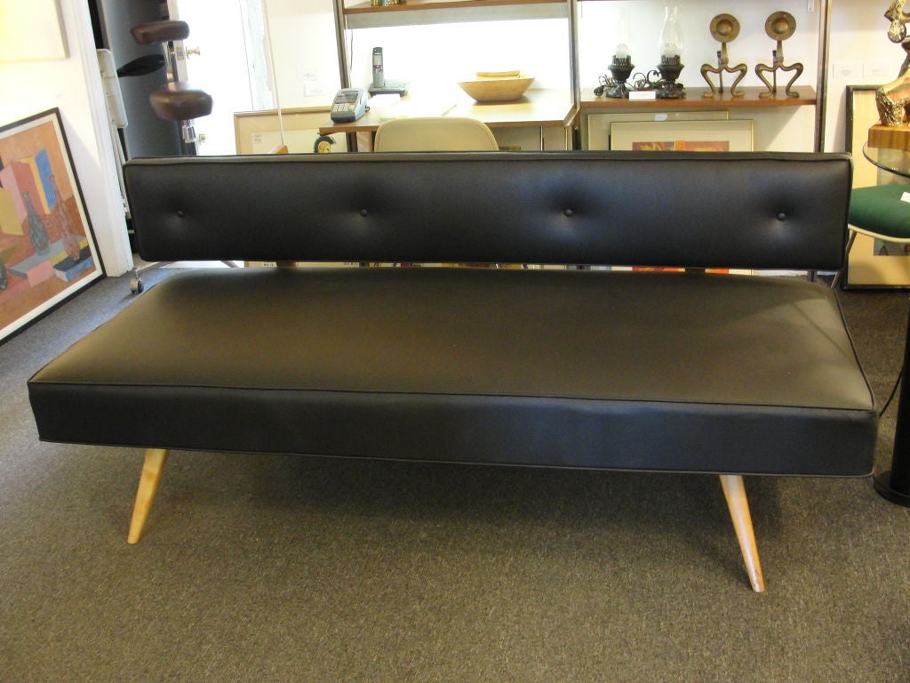 MIT (Massachusetts Institute of Technology) Daybed