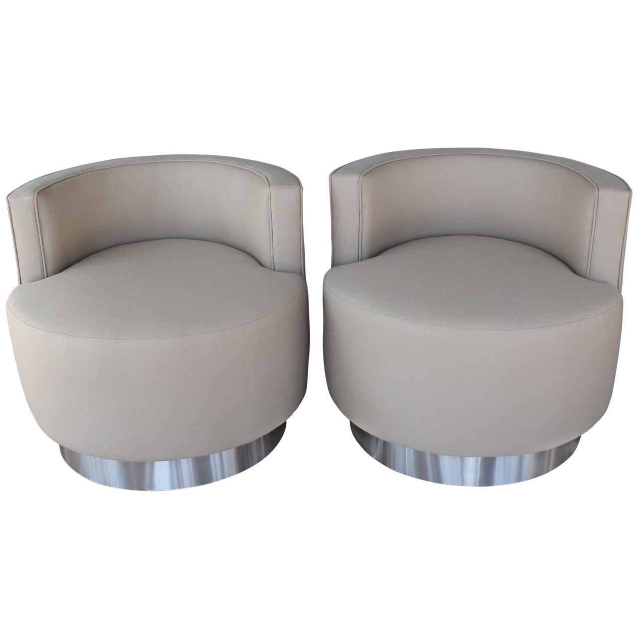 Pair of Swivel Barrel Chairs, in the style of Milo Baughman
