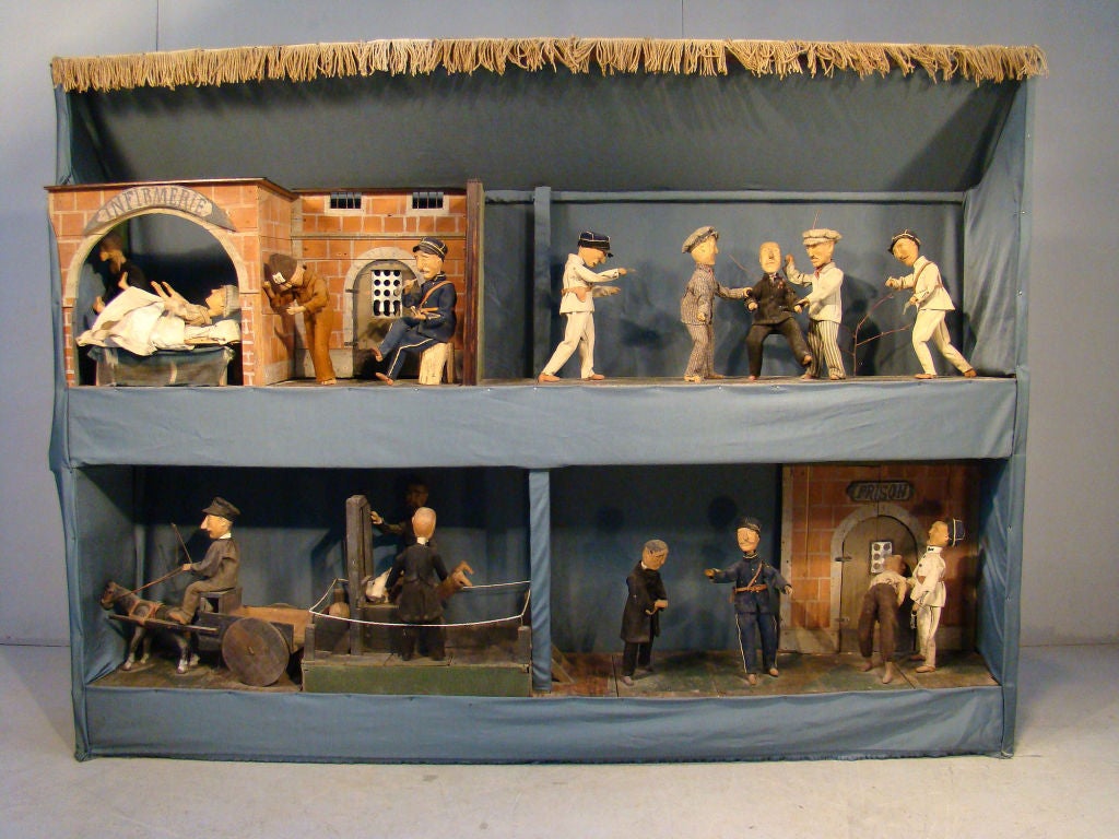 PAIR OF HUGE ANIMATE DIORAMAS<br />
Center France popular art circa 1900/1920<br />
More images and information on request
