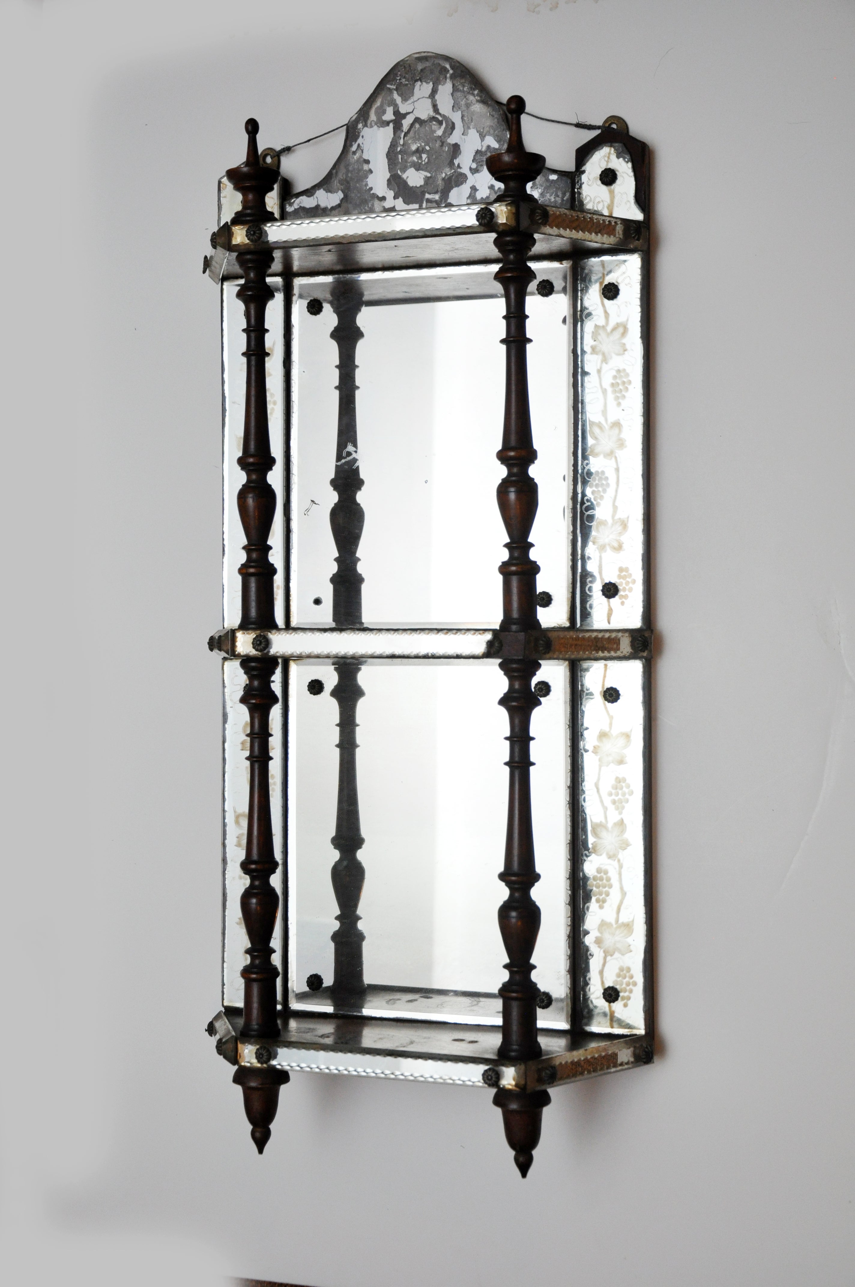 Victorian Glass and Mahogany Hanging Wall Shelf, circa 1900 For Sale