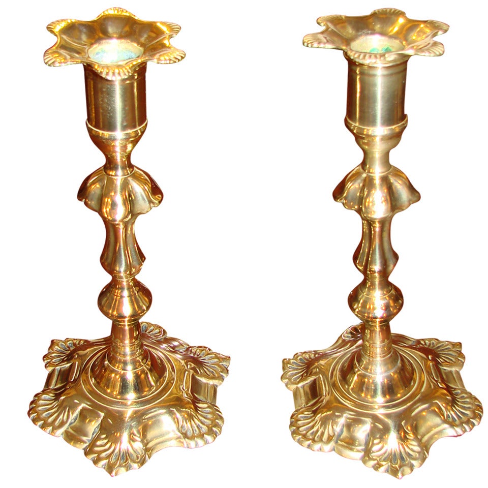 Pair Queen Anne Six-Lobbed Petal-Base Candlesticks with Shell Decoration For Sale