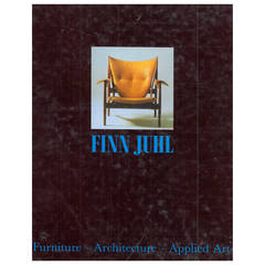 "Finn Juhl" Biography by Esbjorn Hiorst