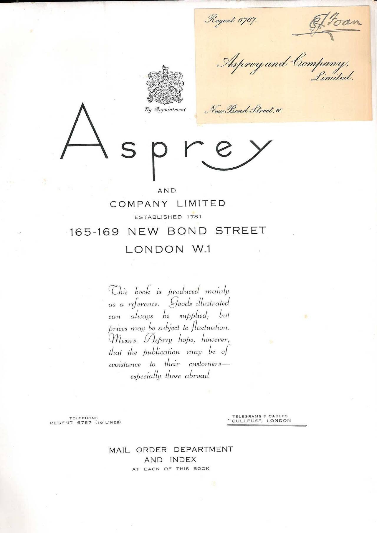 Dies ist die Luxusausgabe des Asprey and Company Limited Mail Order Catalogue aus der Zeit um 1930, mit einem Einband aus Krokodillederimitat und Veloursrücken. 205 Seiten (davon 43 in Farbe), die vollständig mit Artikeln im Art-déco-Stil