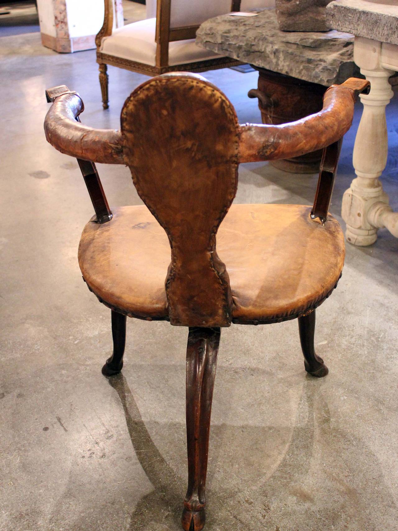 Italian Walnut and Leather Swivel Chair For Sale 1