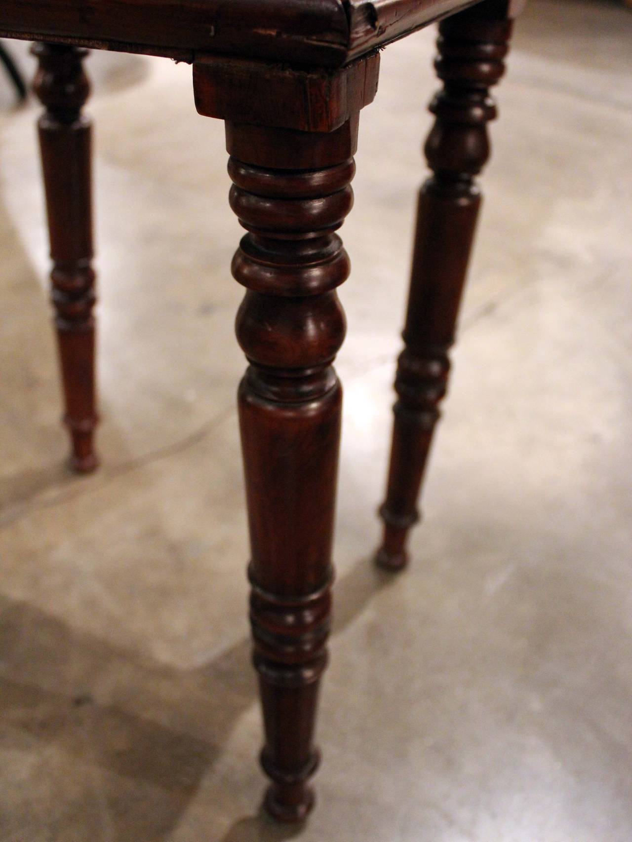 English Tall Stool In Good Condition For Sale In High Point, NC