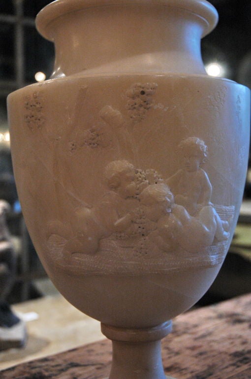 French Alabaster Urn In Good Condition For Sale In High Point, NC