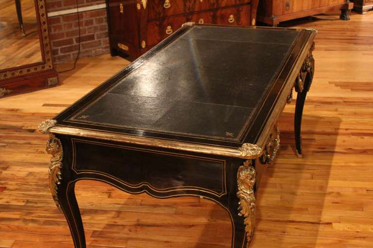 19th Century French Bureau Plat in Dark Brown Lacquer and Brass For Sale