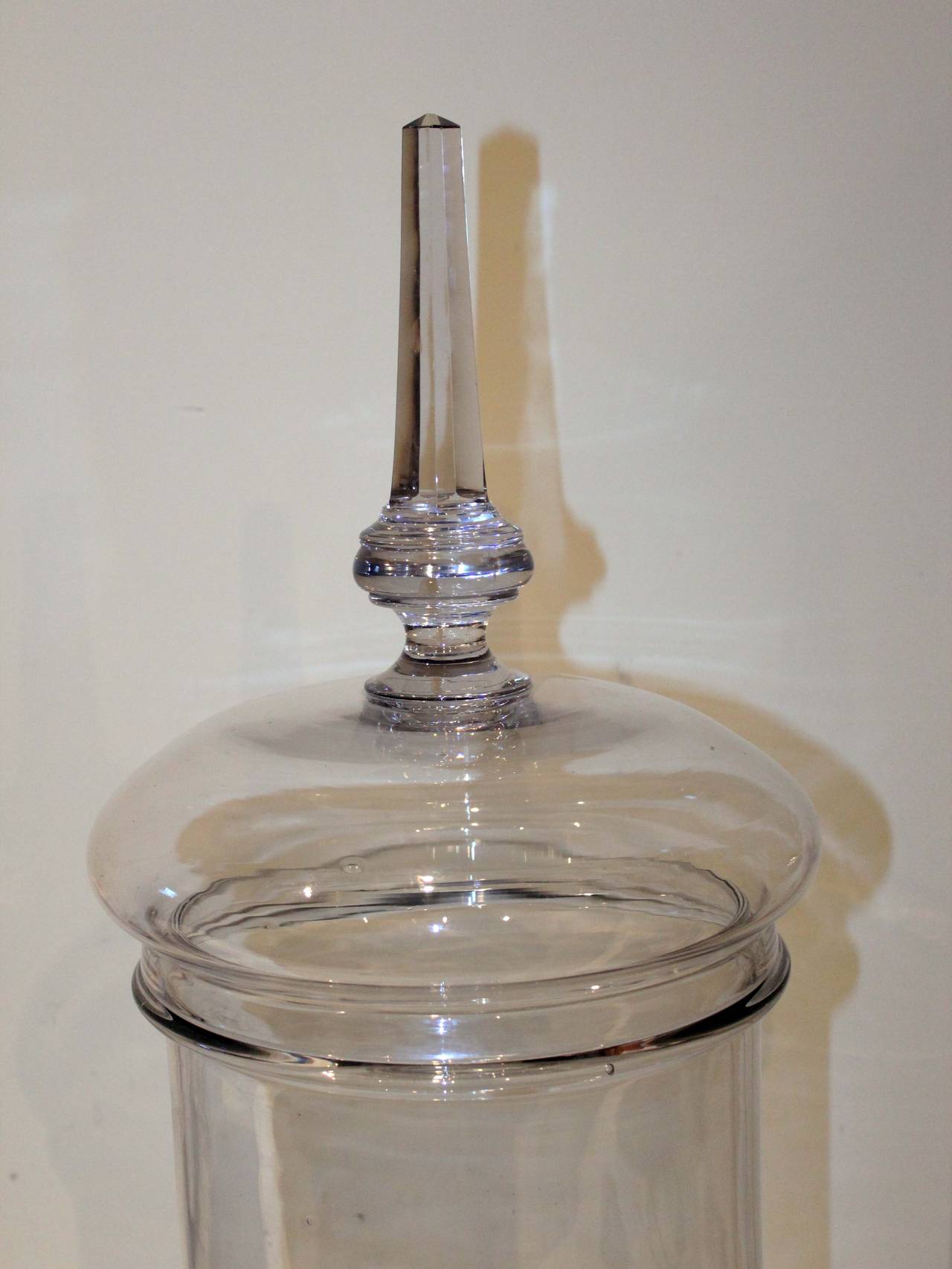 French Large Glass and Crystal Pharmacy Jar In Good Condition For Sale In High Point, NC