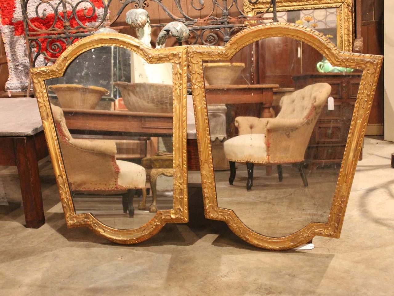Giltwood Pair of Italian Gilt Mirrors