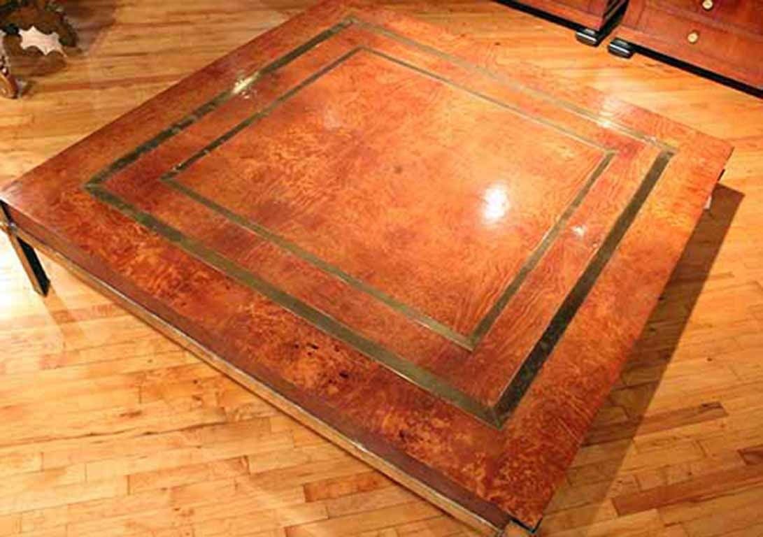 French Large Walnut Burl and Brass Cocktail Table In Good Condition For Sale In High Point, NC