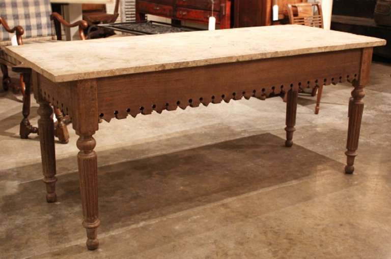 French Marble Top Table with Carved Base and Turned Legs In Good Condition For Sale In High Point, NC