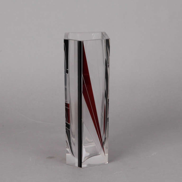 Five Sided Red and Black Karl Palda Glass Vase In Excellent Condition In Troy, MI
