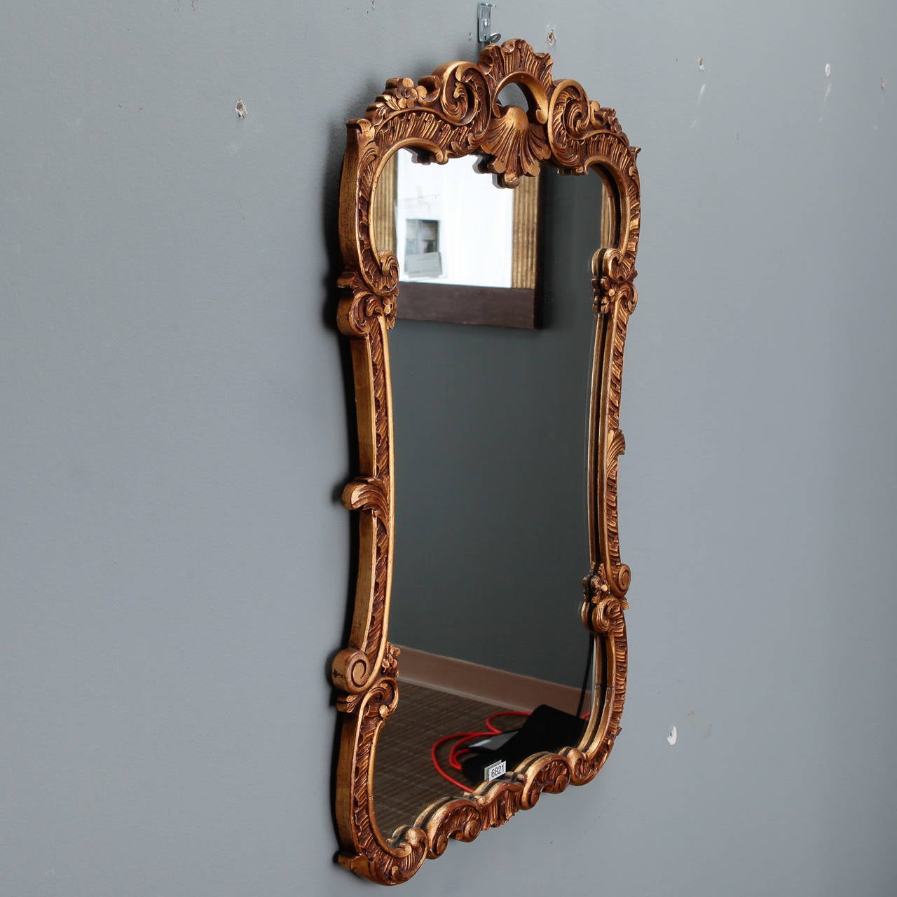 Italian Giltwood Mirror with Open Work Crest 1