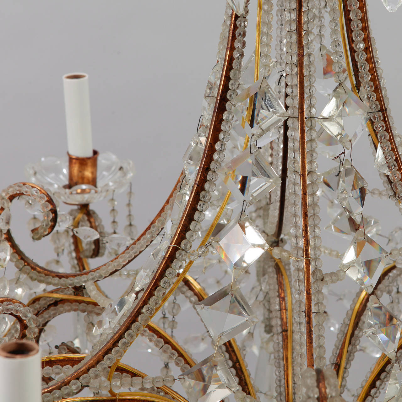 20th Century Twelve-Light Italian Crystal Chandelier with Large Drops and Lots of Beading