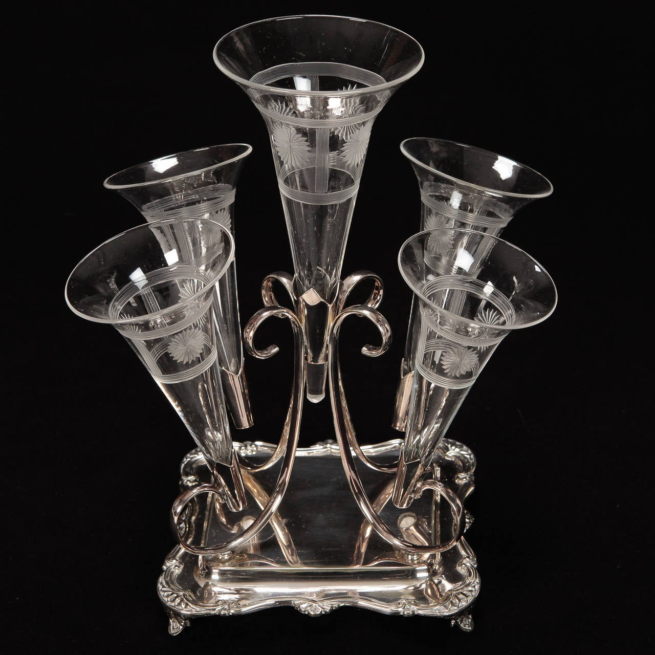 19th Century Silver Plate Center Epergne with Five Trumpets In Excellent Condition In Troy, MI