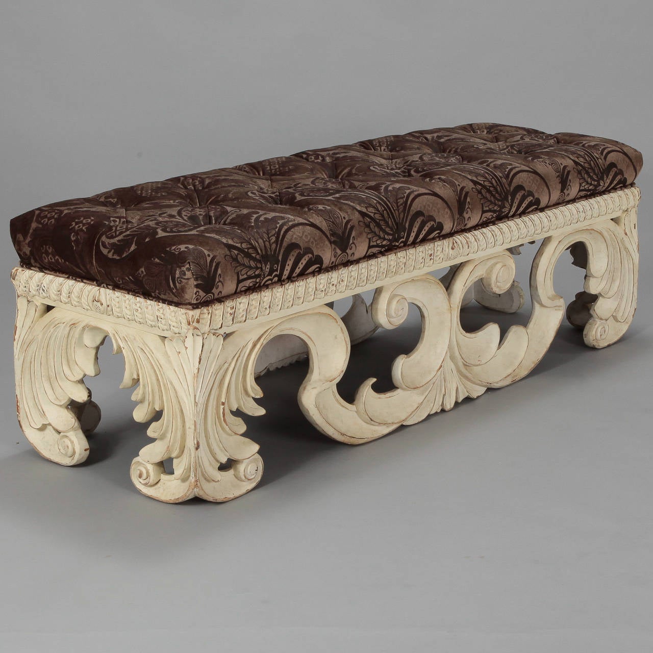 Exuberantly Carved Italian Hollywood Regency Style Bench In Excellent Condition In Troy, MI