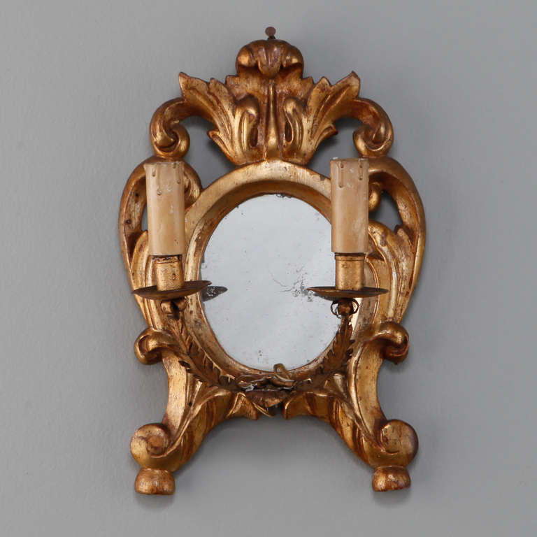 19th Century Gilt Wood Two-Light Sconces with Mirrored Center In Excellent Condition In Troy, MI