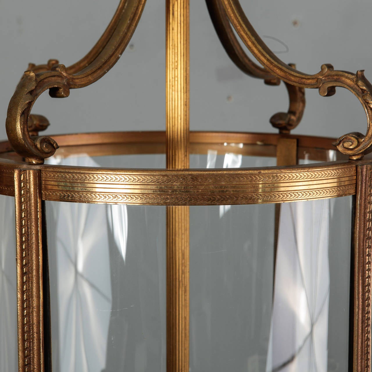 Large Bronze Dutch Lantern Fixture In Excellent Condition In Troy, MI