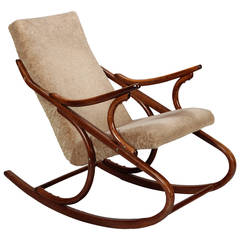 Chaise à bascule en bois courbé Midcentury Czech Ton