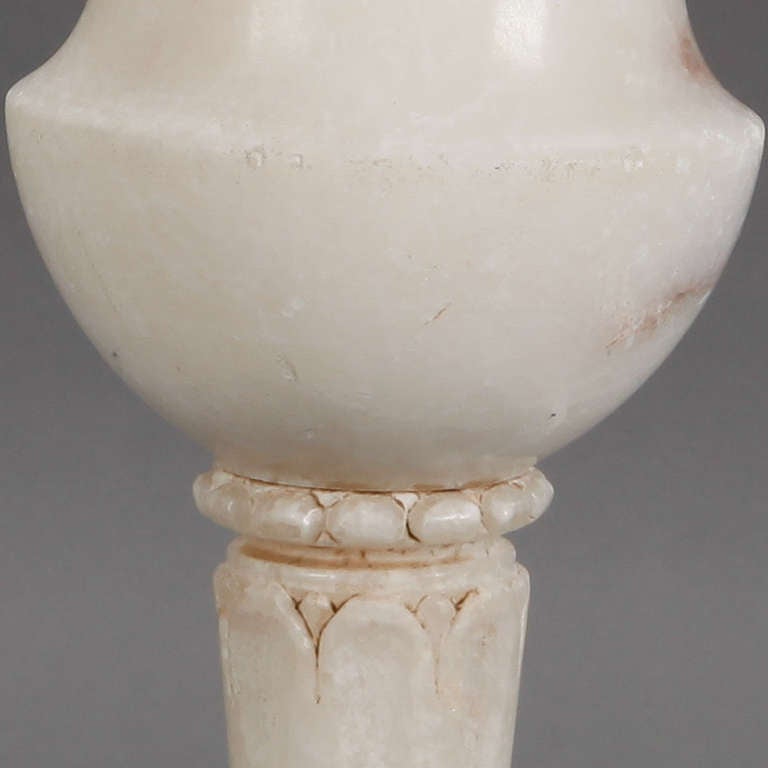 Italian Alabaster Vessel Table Lamp In Good Condition In Troy, MI