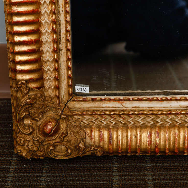 19th Century Louis Philippe Ribbed Giltwood Mirror with Cartouche Corners 2