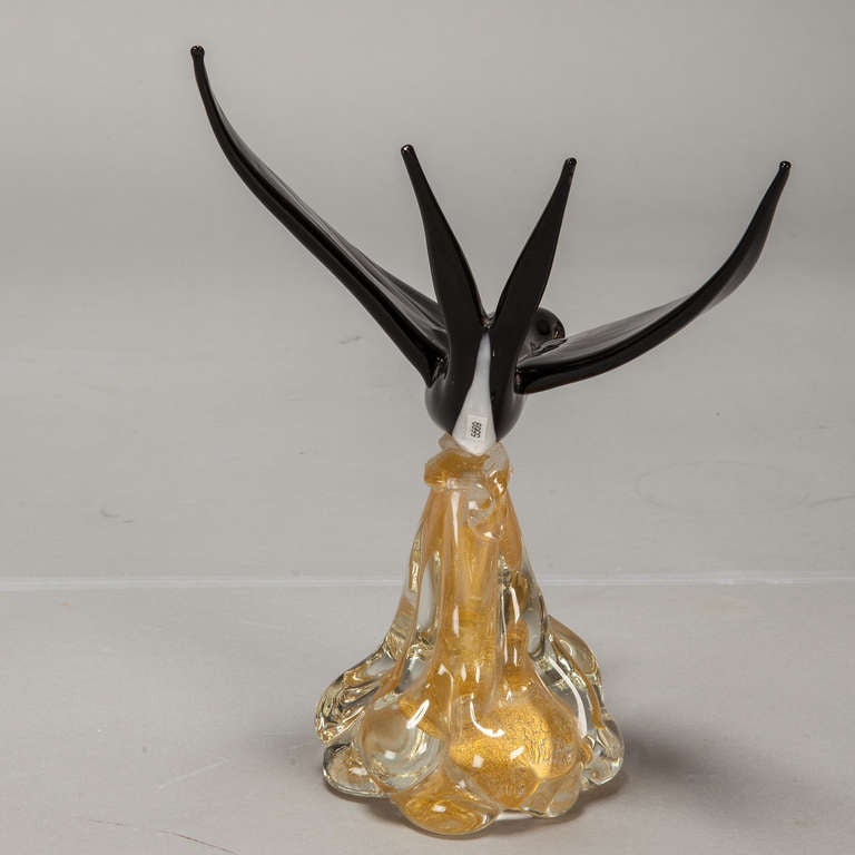 Mid-Century Murano Glass Blackbird on Gold Base In Excellent Condition In Troy, MI