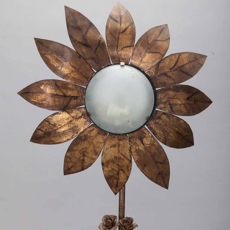 Mid-20th Century Tall Spanish Gilt Metal Sunflower Floor Lamp