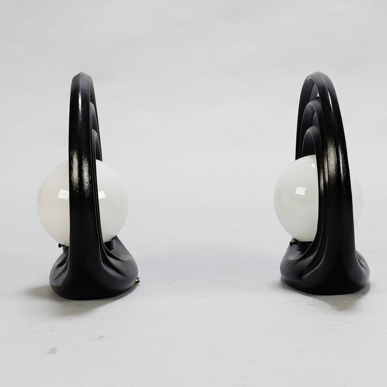 Late 20th Century Pair of Mid Century Italian Op Art Black and White Lamps