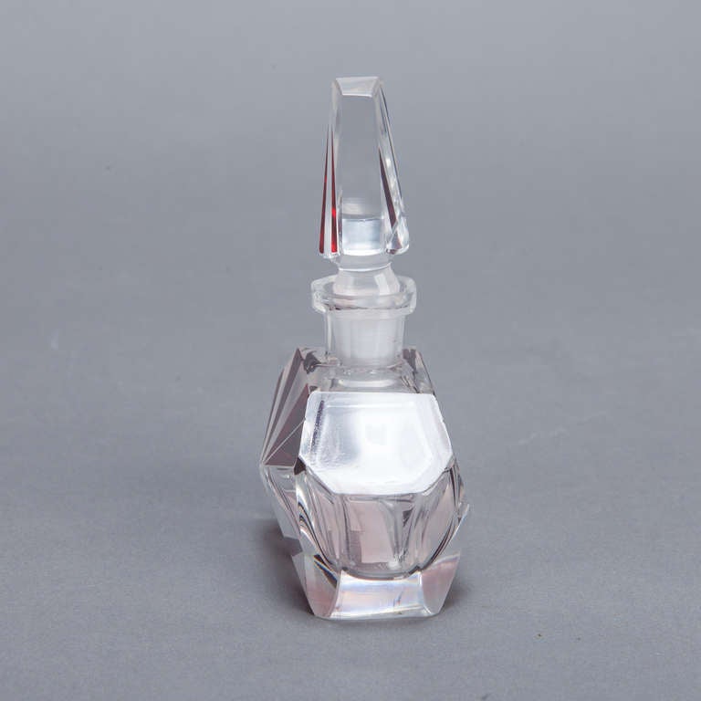 Large Art Deco Red Perfume Bottle Attributed to Karl Palda In Excellent Condition In Troy, MI