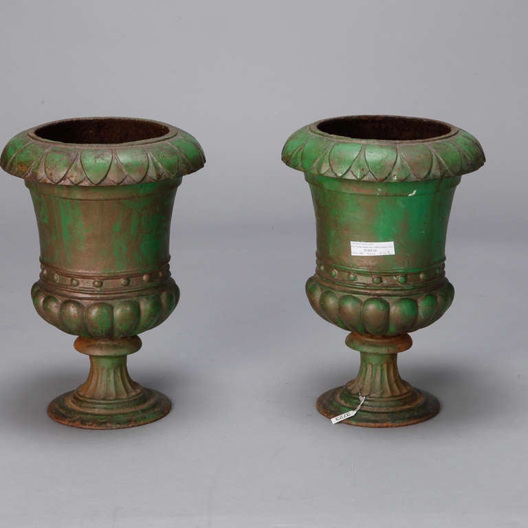 Pair 19th Century French Green Iron Urns In Good Condition In Troy, MI