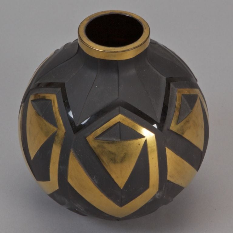 Mid-20th Century French Art Deco Black and Gold Glass Vase