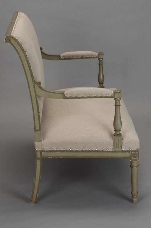 French Empire Style Painted Settee With Neutral Upholstery In Excellent Condition In Troy, MI
