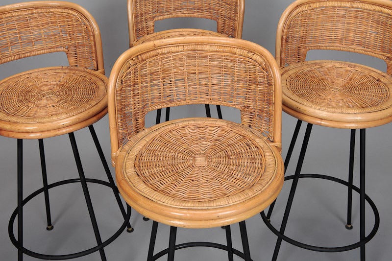American Set of 4 Mid Century Rattan Swivel Bar Stools in Style of Danny