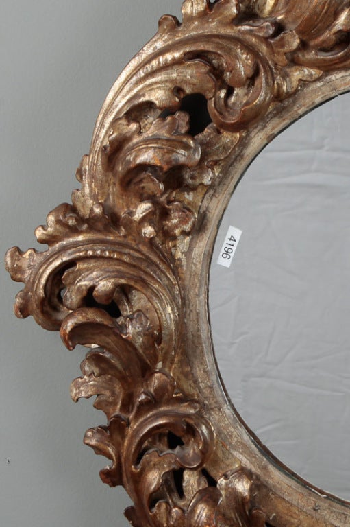 Round Gild Wood Italian Mirror with Elaborately Carved Frame 1