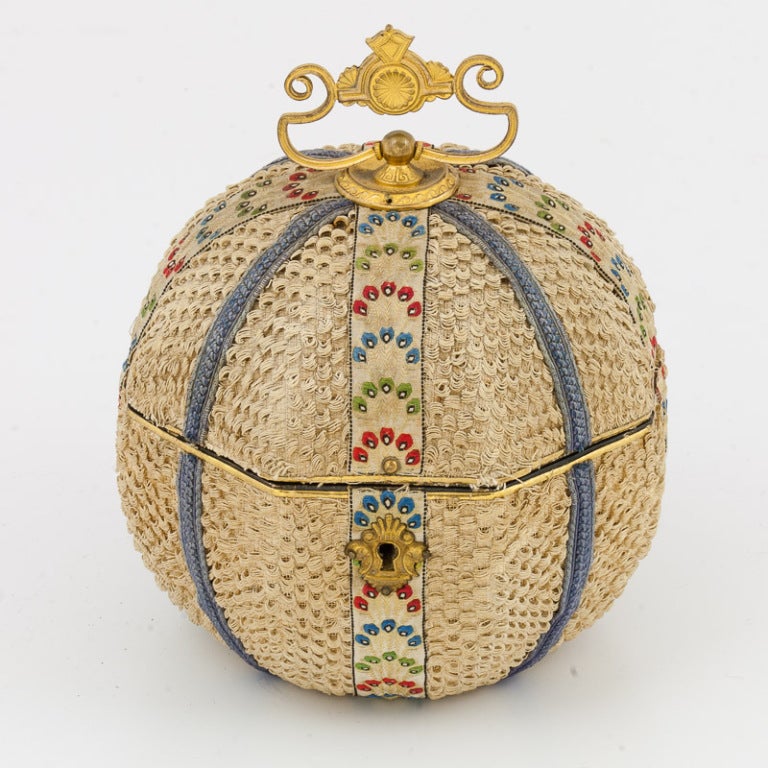 Locking Embroidered Oval Box