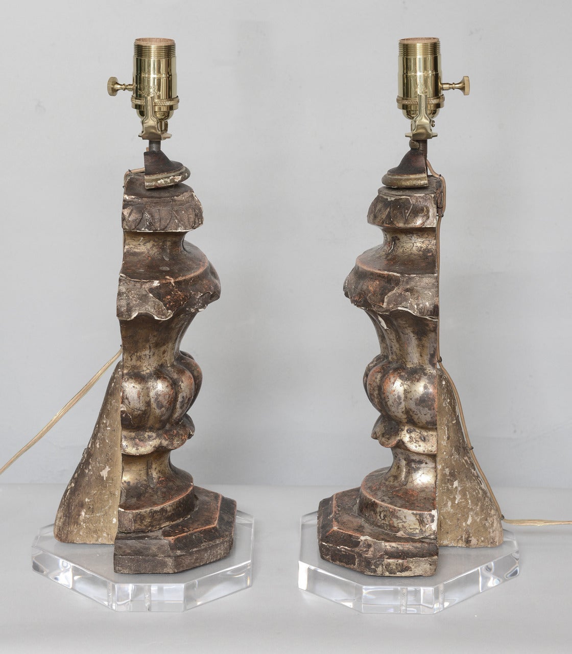 Pair of 18th Century Urn Fragment Lamps In Excellent Condition For Sale In West Palm Beach, FL