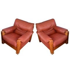 Pair of Phenomenal Mid-Century Club Chairs 6