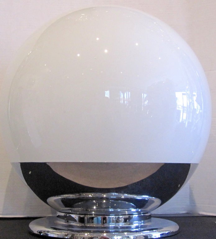 American Monumental Mid-Century Globe Lamp For Sale