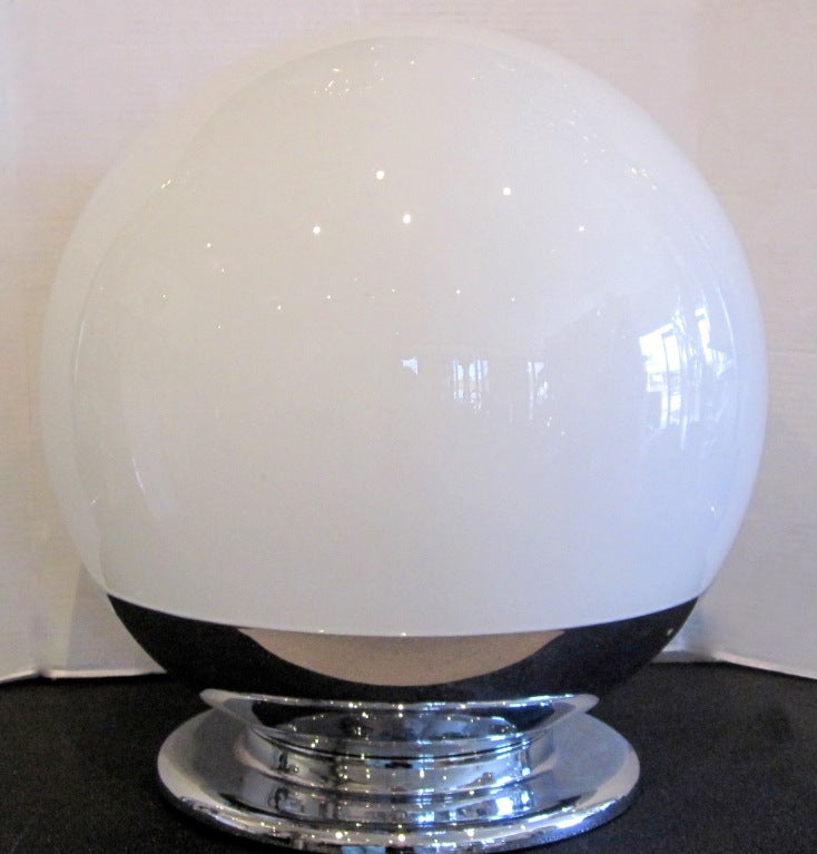 Late 20th Century Monumental Mid-Century Globe Lamp For Sale