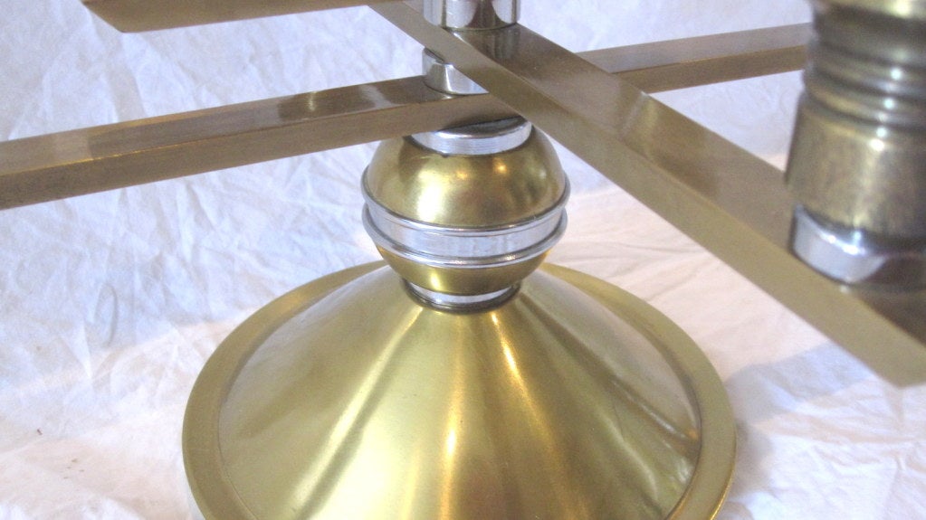 Coppia di candelabri in bronzo in vendita 1
