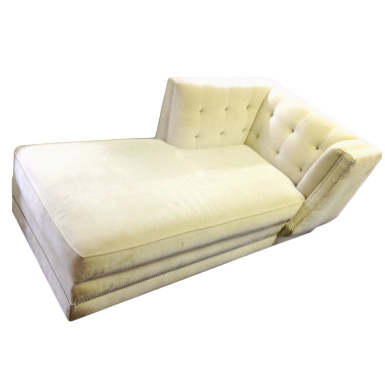 Glamorous Upholstered Chaise Longue