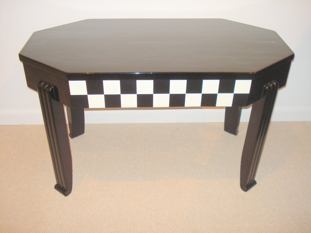 Sublime French Art Deco Table 1