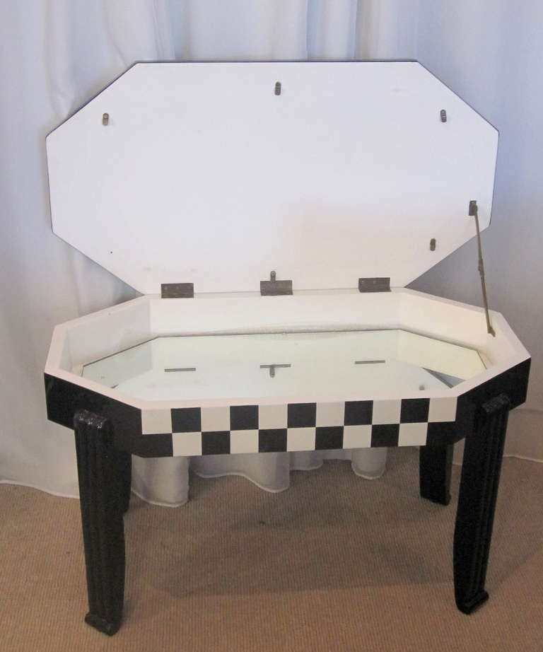 Sublime French Art Deco Table 2